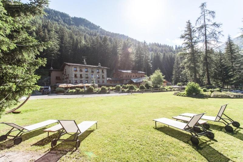 Chalet Eden Eco Hotel, Restaurant & Wellness La Thuile Exterior photo